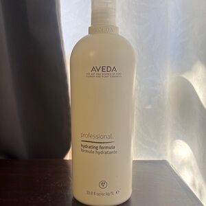 Aveda Professional Hydrating Formula in Cream Bottle
